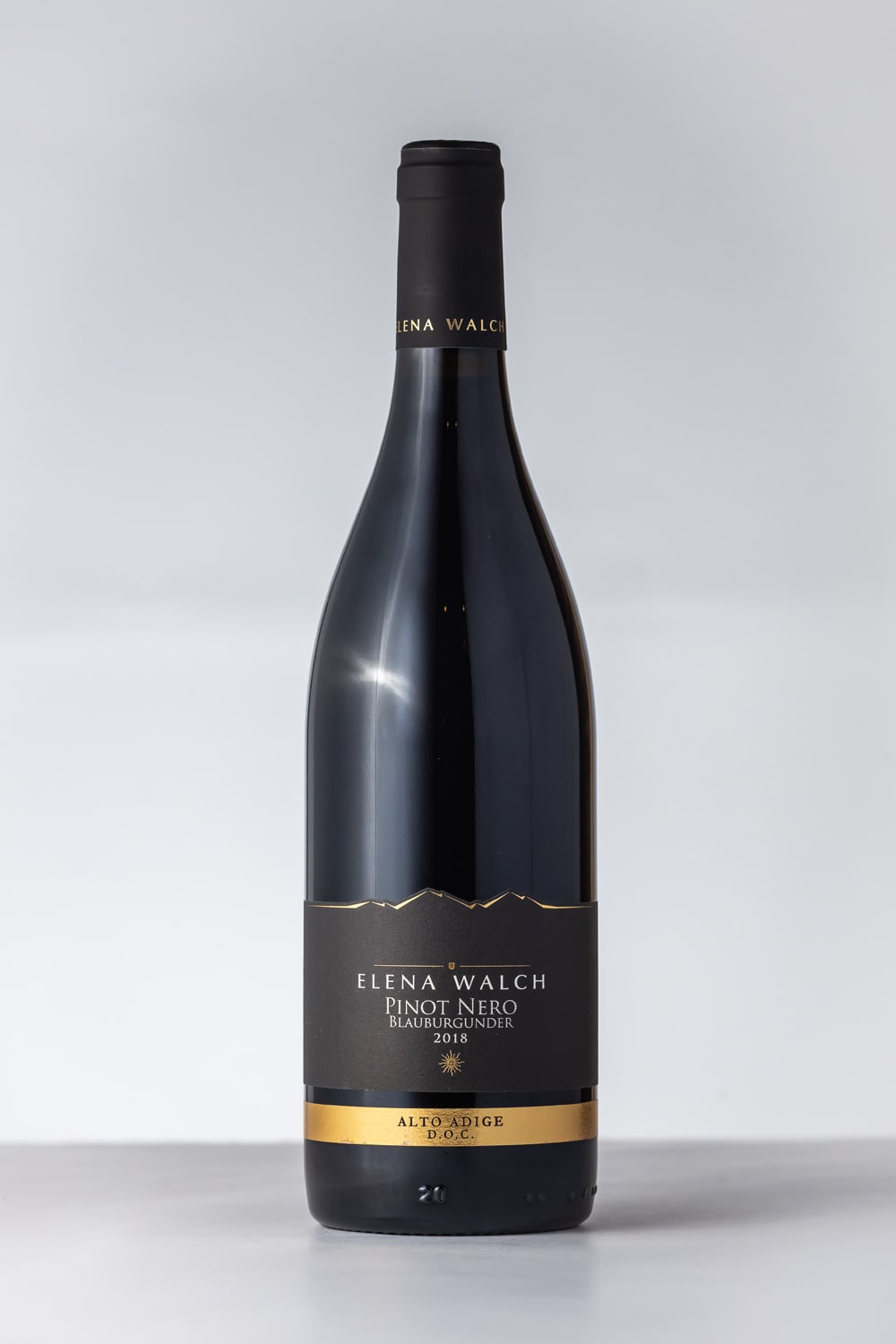 elena_walch_pinot_nero_doc_2018.jpg